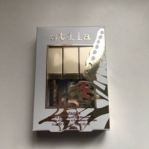 [SOLD] Stila Dazzle Mini Glitter & Glow Shadow Set